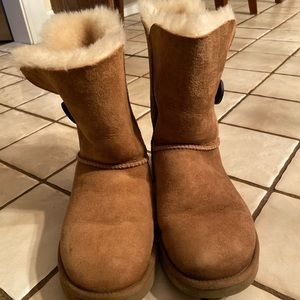 Ugg Women’s Bailey Button Boots